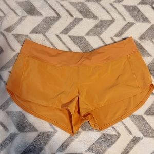 Lululemon speed up 2.5 shorts